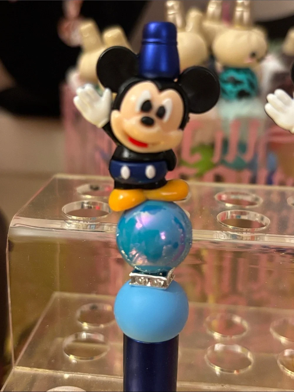 Mickey Mouse Pen (1)